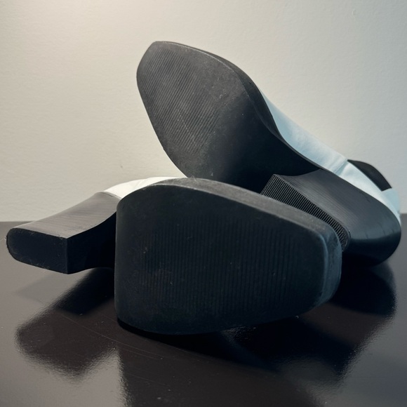 Lemon Drop Ankle Boots - Picture 12 of 14